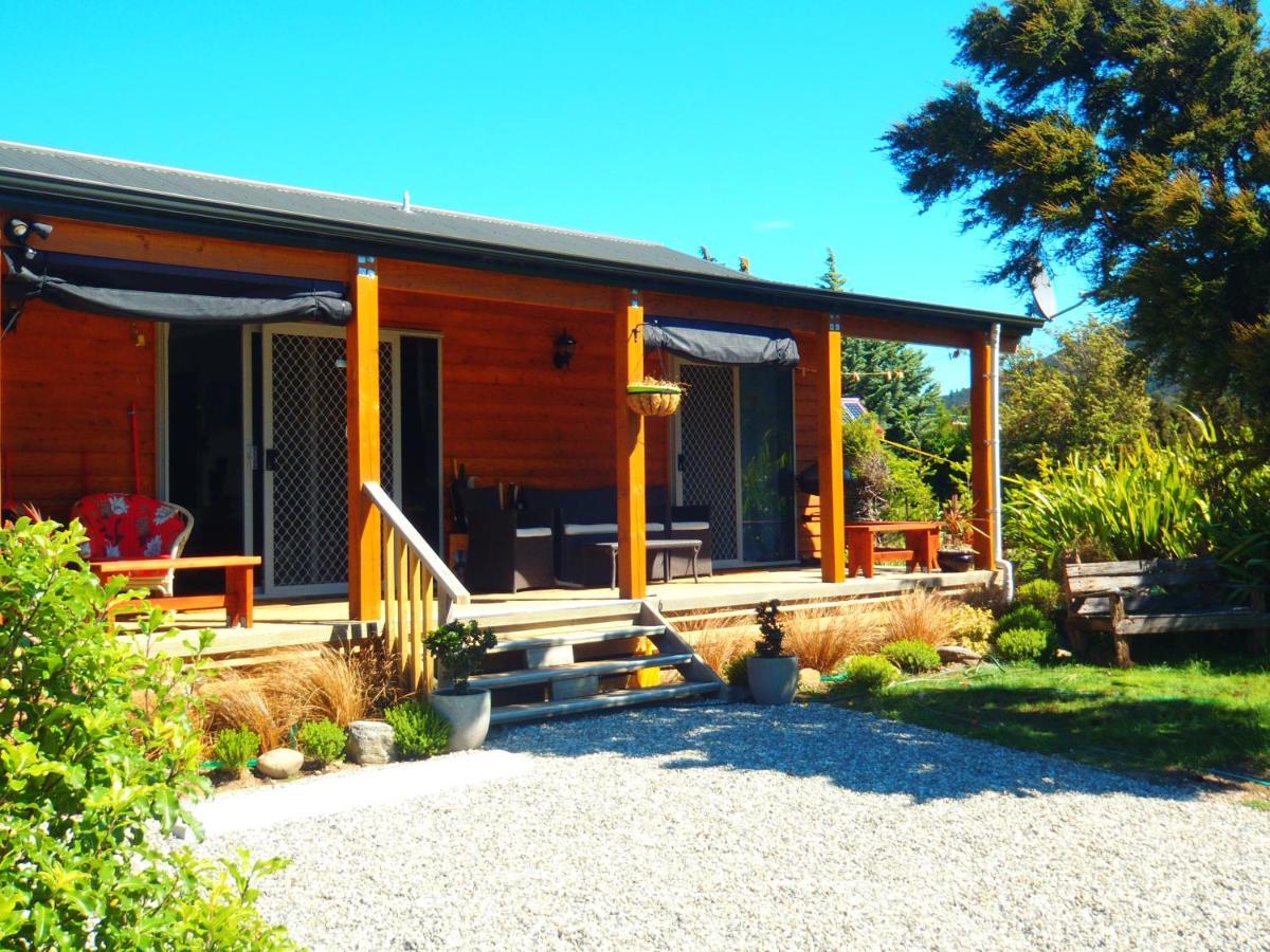 Lakefront Fantail Cottage Lake Hawea, Wanaka Exteriér fotografie