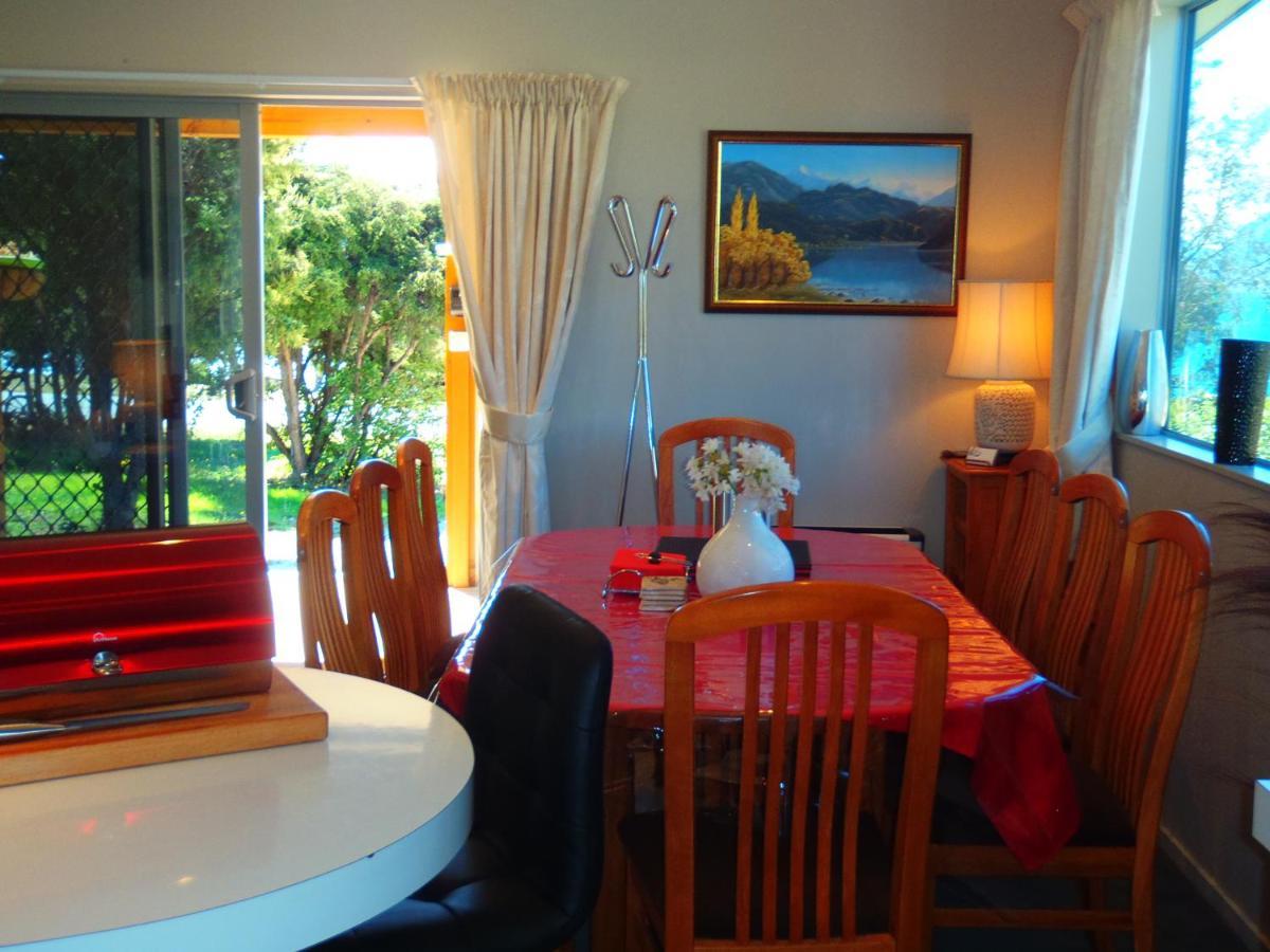 Lakefront Fantail Cottage Lake Hawea, Wanaka Exteriér fotografie