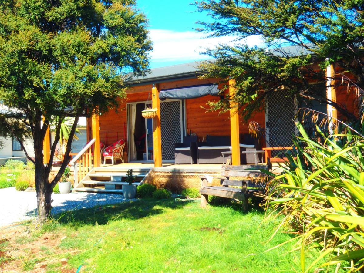 Lakefront Fantail Cottage Lake Hawea, Wanaka Exteriér fotografie