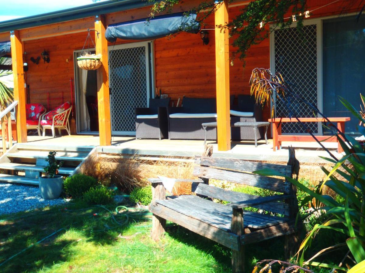 Lakefront Fantail Cottage Lake Hawea, Wanaka Exteriér fotografie